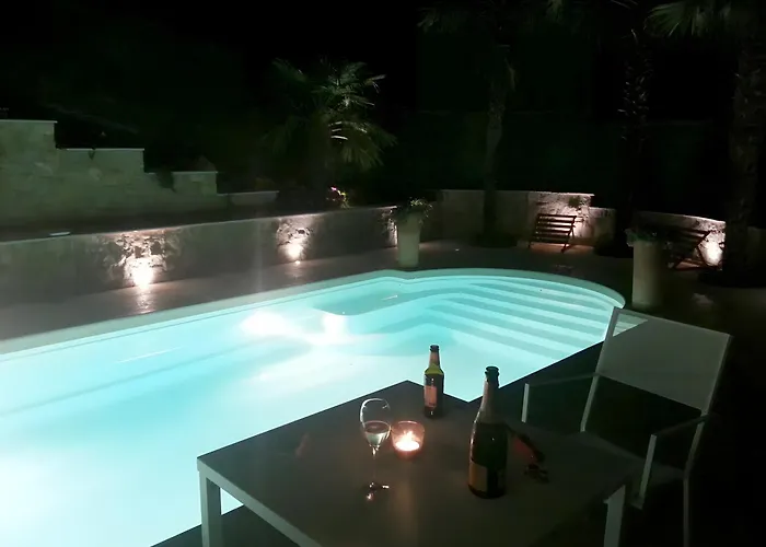 Ortensia Hébergement de vacances *